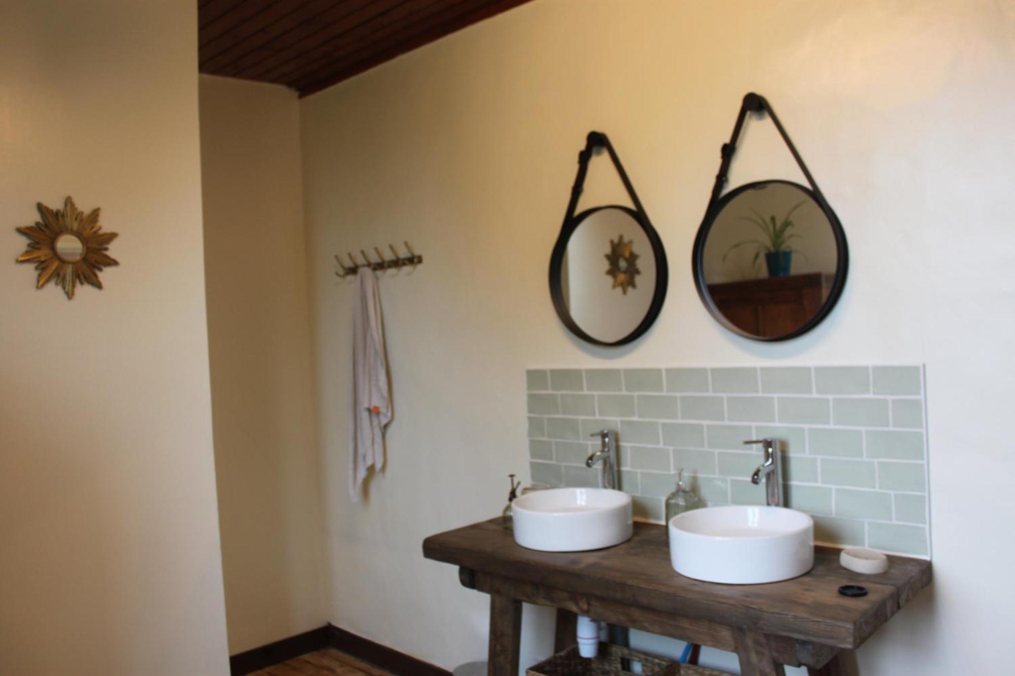 Auberge De La Croix Du Maupas Capelle-les-Grands ภายนอก รูปภาพ